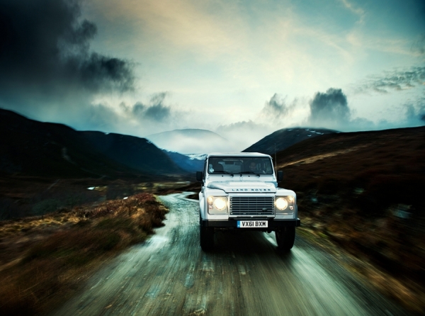 Photograph Craig Easton Land Rover Defender Scotland on One Eyeland